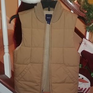 Boys GAP puffy vest
